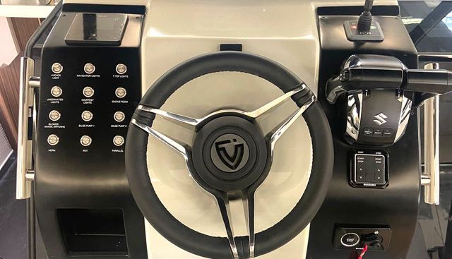 REGINA yacht for sale 9