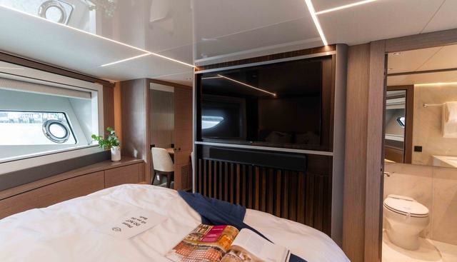 9352490 yacht for sale 40