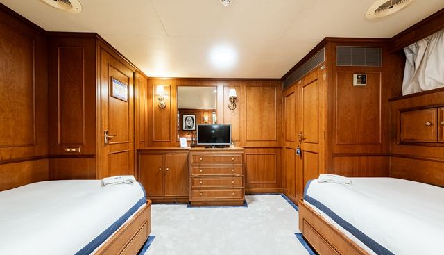 GIN TONIC yacht for sale 25