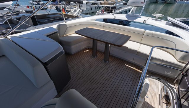 YTF001 - S62120 yacht for sale 13