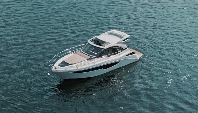 335HTS-044 yacht for sale 2