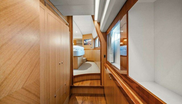 MAGIC yacht for sale 22