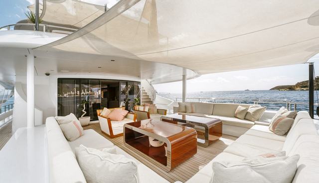 Daisy D yacht for sale 28