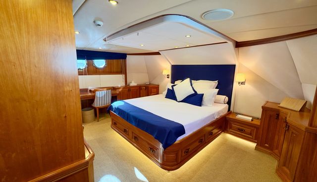 Parvati yacht for sale 17