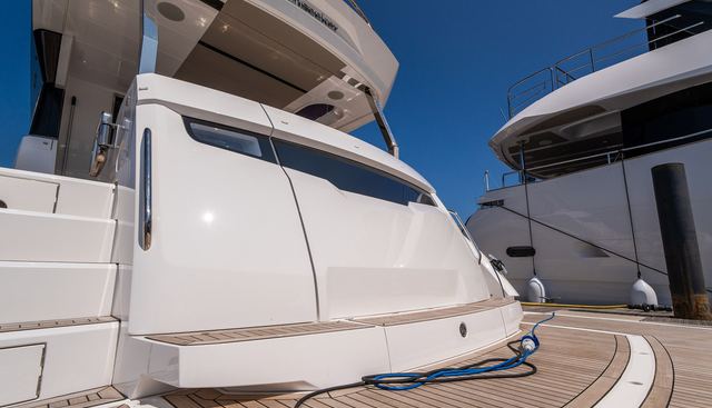 3042568 yacht for sale 20