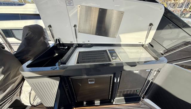 noname yacht for sale 13