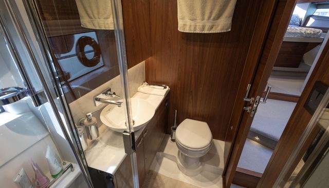 Viva yacht for sale 47