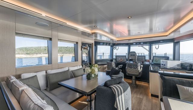 VANGUARD yacht for sale 13