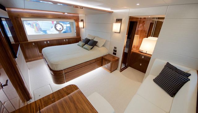 DASHING WAVE yacht for sale 22