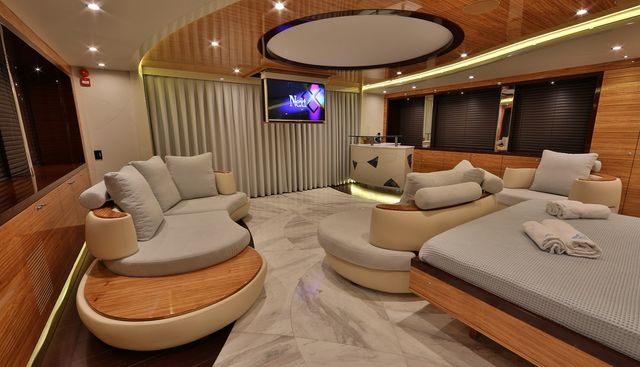 Elada yacht for sale 27