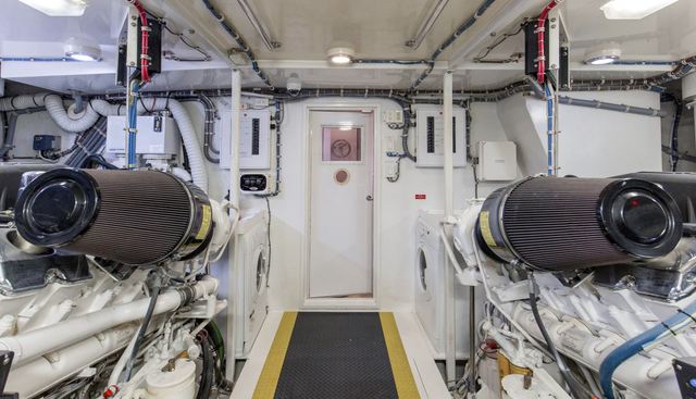 TIME-2 FLY yacht for sale 49