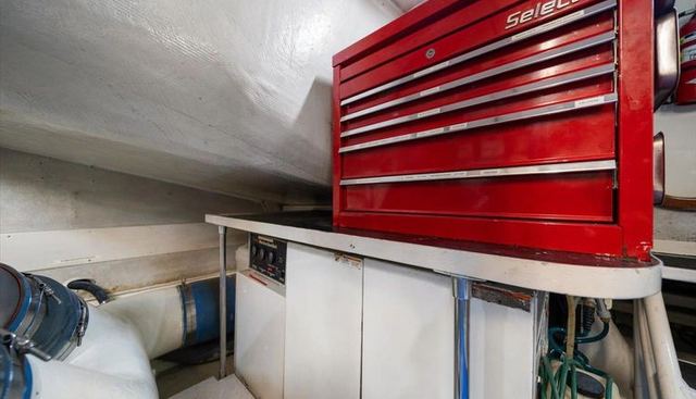 Octopi yacht for sale 43