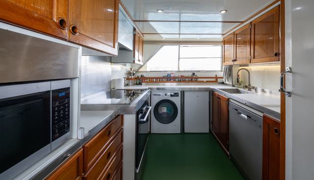 Kalani yacht for sale 14