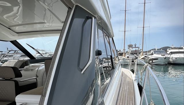 White Pearl yacht for sale 7