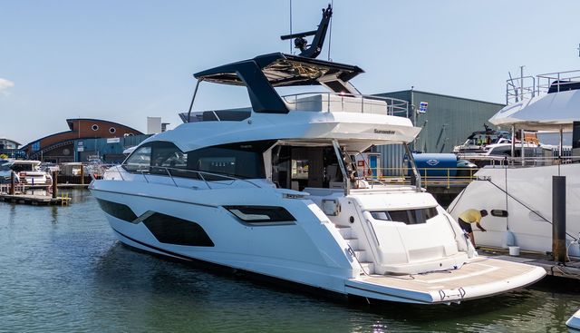 3042568 yacht for sale 5