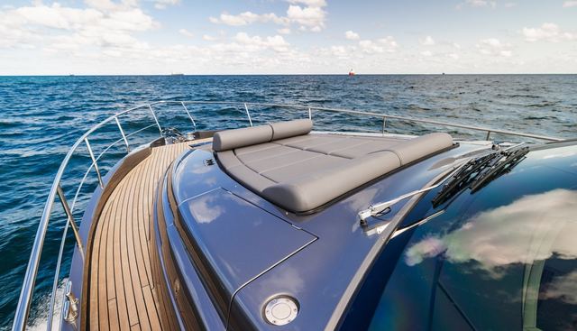 UNREEL yacht for sale 8