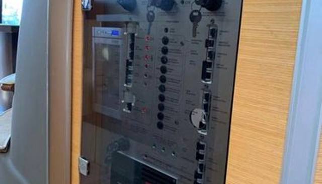 Family Affair yacht for sale 47