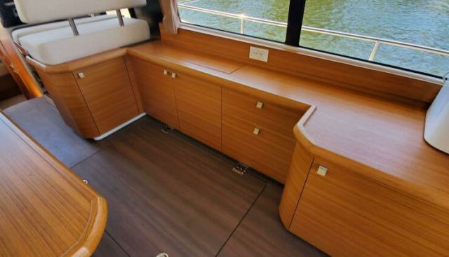 Greenline 40 yacht for sale 34