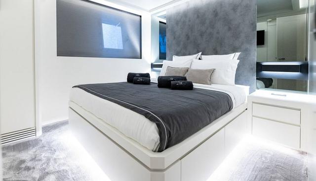 EVA yacht for sale 27