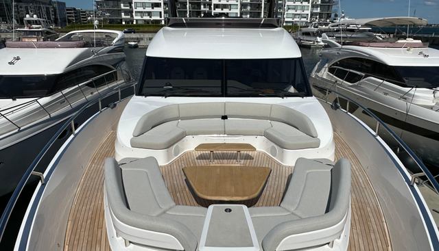 Y80018 yacht for sale 14