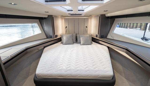 GN480FLY yacht for sale 4