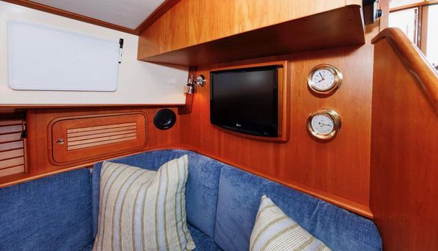 Ruckus yacht for sale 27