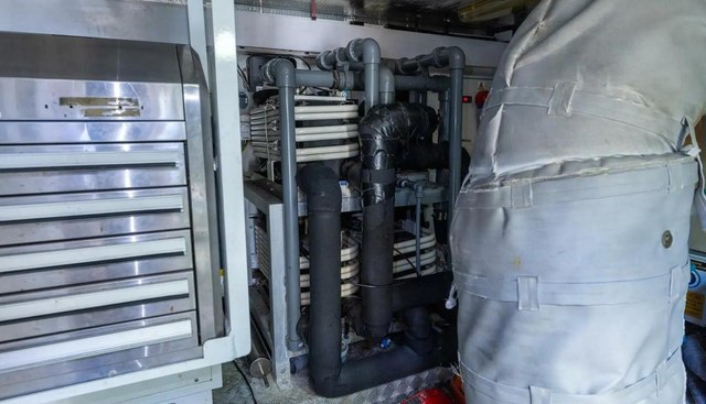 Indecent Proposal Iv yacht for sale 79