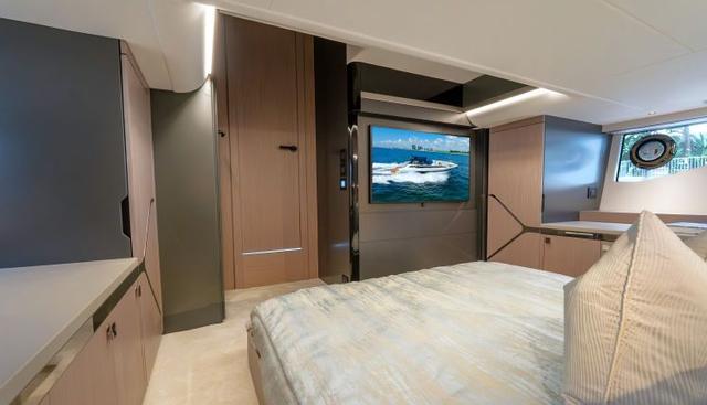 SUPERHAWK 55 yacht for sale 34