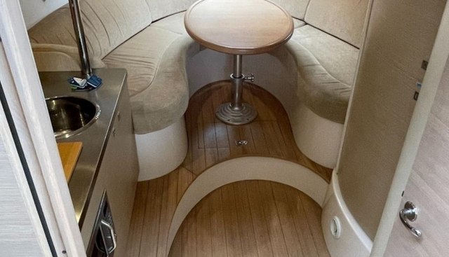 Gin Trap yacht for sale 32