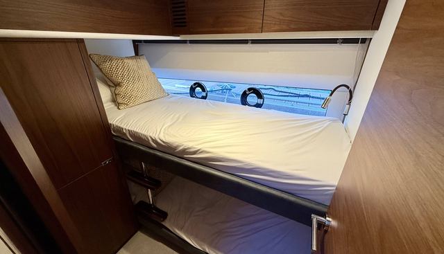 noname yacht for sale 34