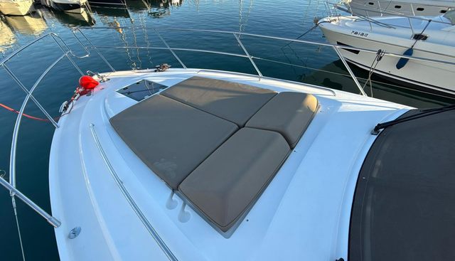 FEATHERS yacht for sale 9