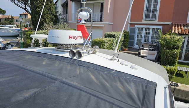 Bozzie yacht for sale 22