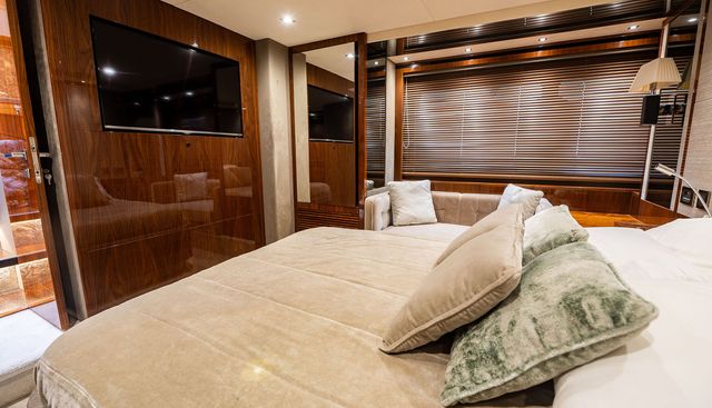 BRAVO yacht for sale 30