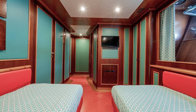 New Master  yacht for sale 32