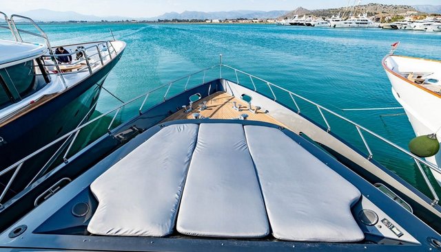 EVA yacht for sale 5