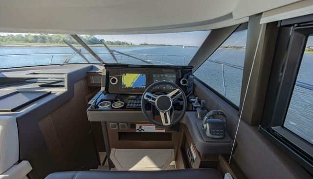 noname yacht for sale 34