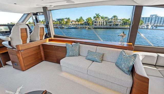 R&R yacht for sale 27