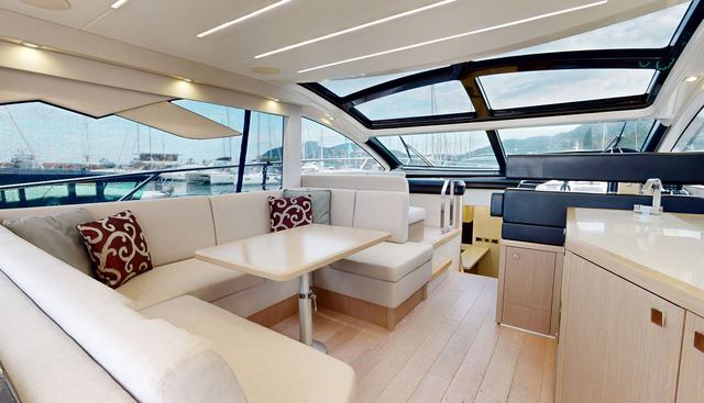 MAD 8 yacht for sale 12