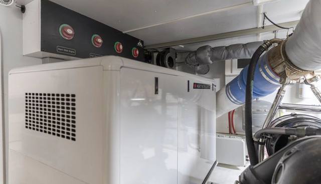 MALOU yacht for sale 52