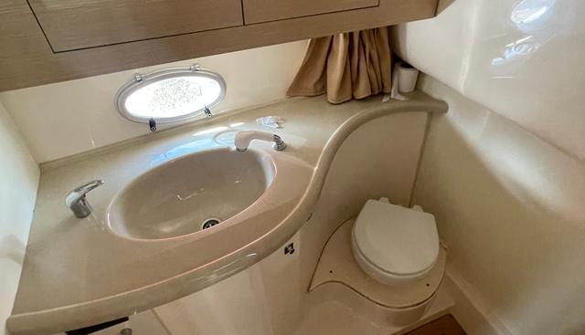 Gin Trap yacht for sale 15