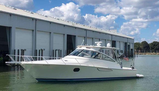 Fuzzy III yacht for sale 18