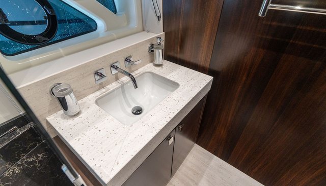 BELLA GEE yacht for sale 47