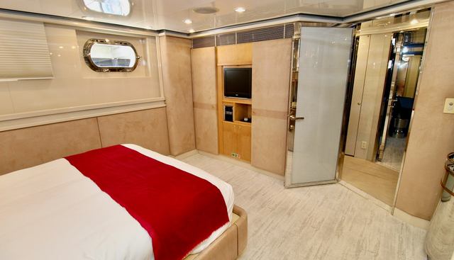 MAVERICK yacht for sale 19