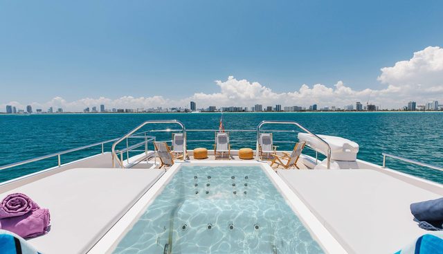 Blondie yacht for sale 29