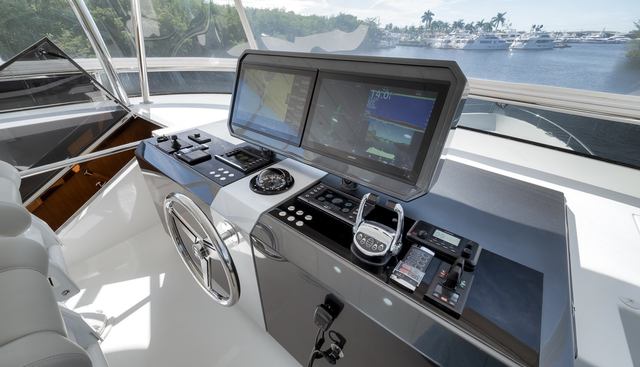 Live Mas yacht for sale 23