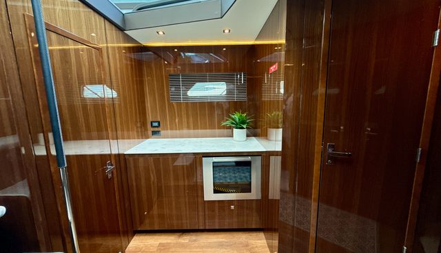 Tropical Dreamer yacht for sale 73