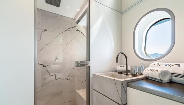 ARIA yacht for sale 29