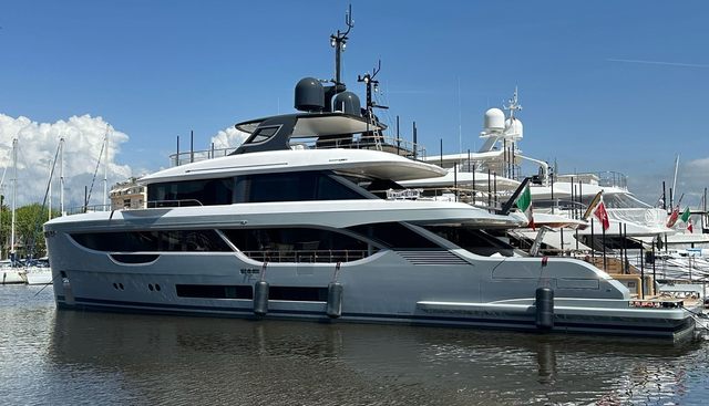 Y yacht for sale 5