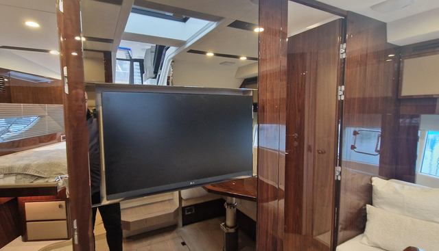 Volvo IPS & DPS yacht for sale 27