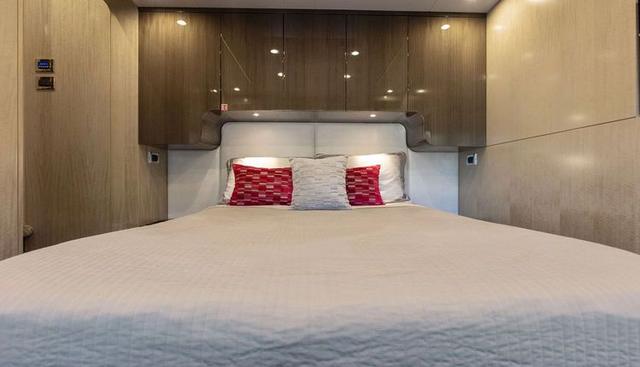 Satisfaction yacht for sale 35